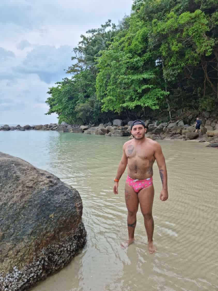 Suns Out Buns Out (Briefs)