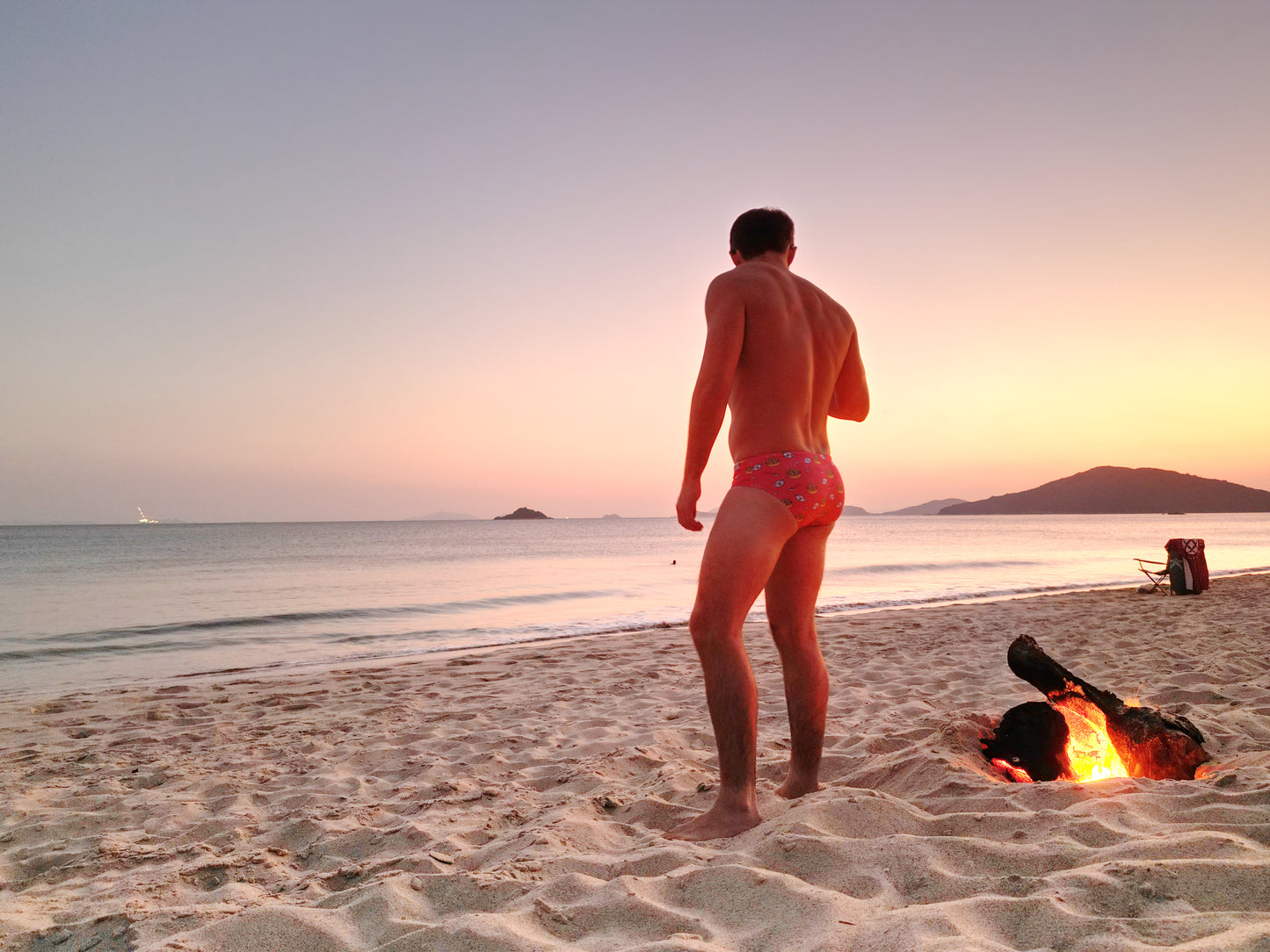 Suns Out Buns Out (Briefs)
